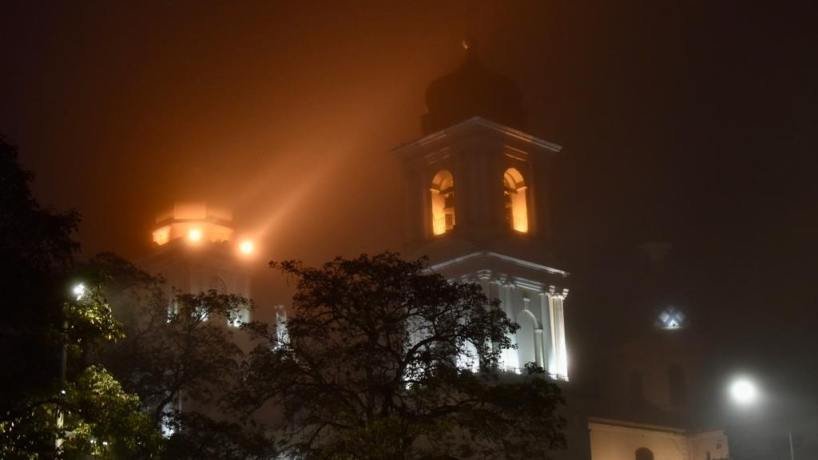 Mapa meteorológico de Tucumán con alerta por aire frío