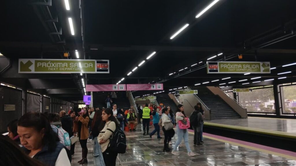 Estación del Metro CDMX con obras de remodelación