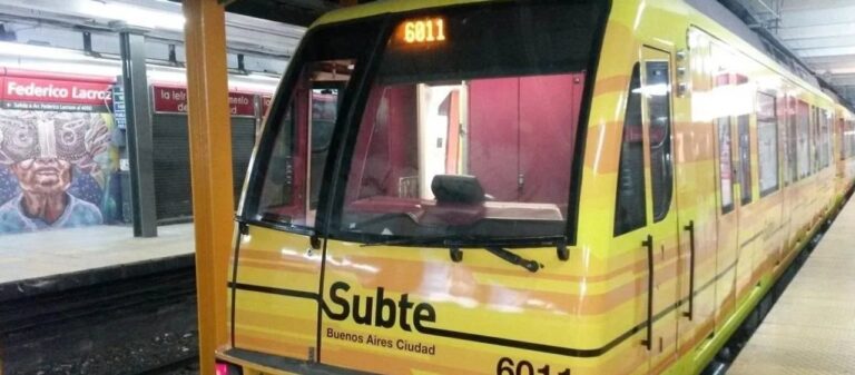 Estación Federico Lacroze de la línea B del subte de Buenos Aires
