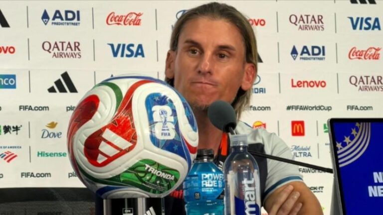Sebastian Beccacece, entrenador de la selección de Ecuador, durante un partido del Mundial 2026