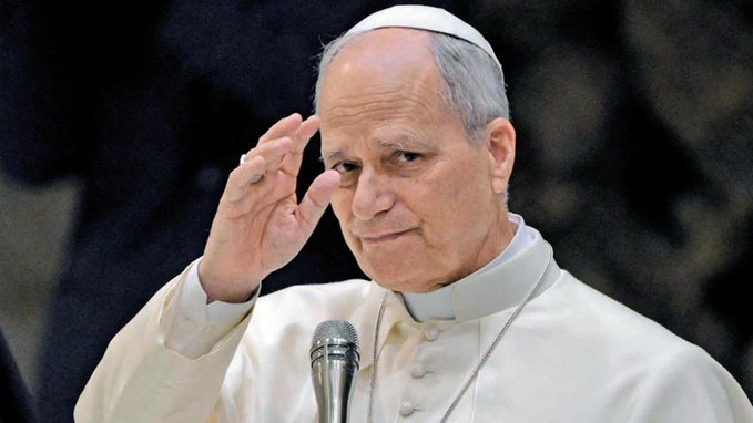 Papa León XIV durante un encuentro en el Vaticano