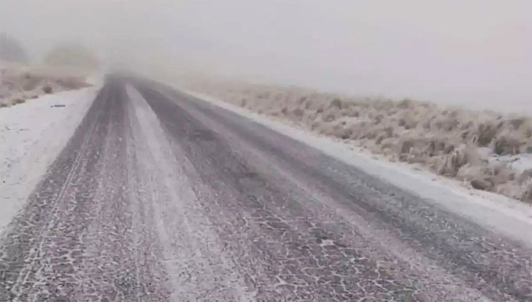 Ruta 307 cortada por congelamiento de calzada en Tucumán