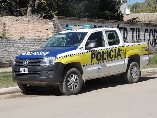 Policía en Villa Mariano Moreno Tucumán