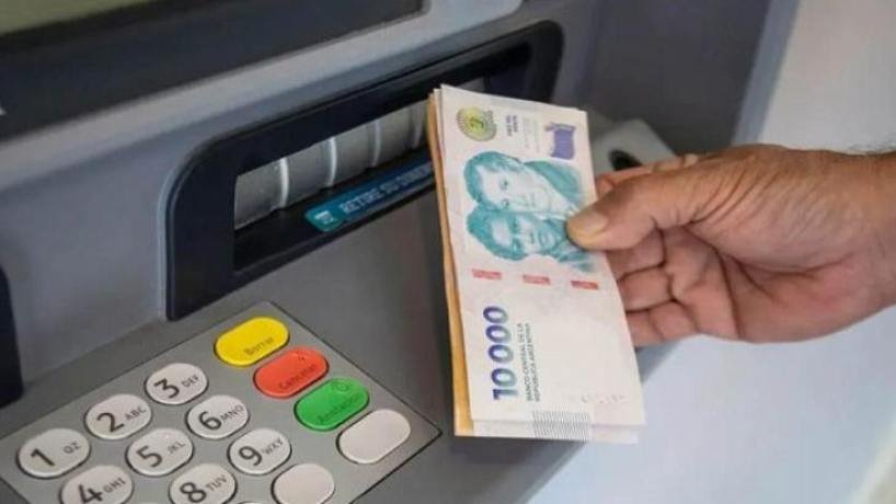 Trabajadores estatales de Tucumán consultan cronograma de pago