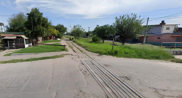 Cruce de avenidas Independencia y Bernabé Aráoz en Tucumán, lugar del accidente ferroviario