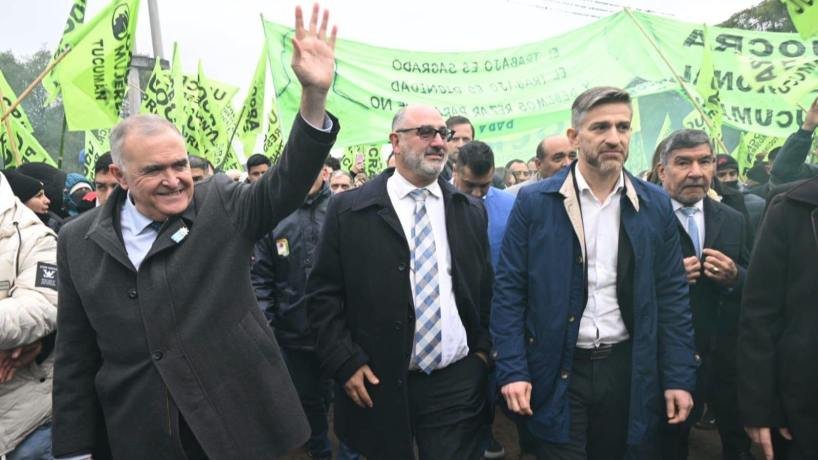 Osvaldo Jaldo durante el acto de puesta en marcha de las obras del Acueducto de Vipos