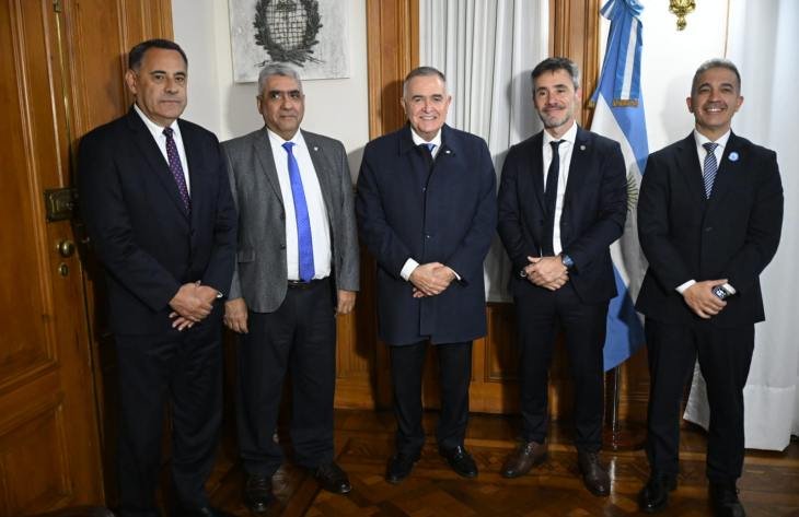 Reunión del gobernador Osvaldo Jaldo con el secretario general del CFI Ignacio Lamothe en la Federación Económica de Tucumán