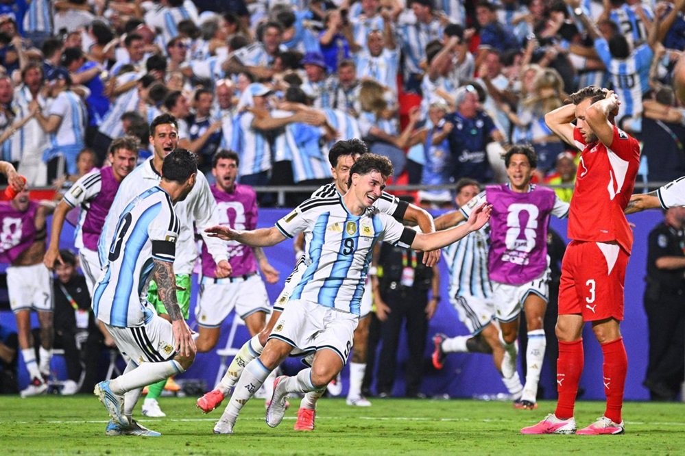 Julián Álvarez celebrando el gol ante Suiza en el Mundial 2026