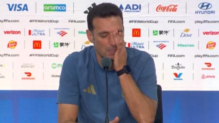 Lionel Scaloni durante la conferencia de prensa