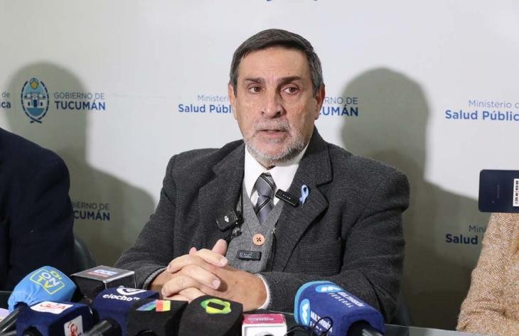 El gobernador Osvaldo Jaldo durante su internación en el Hospital Italiano de Buenos Aires