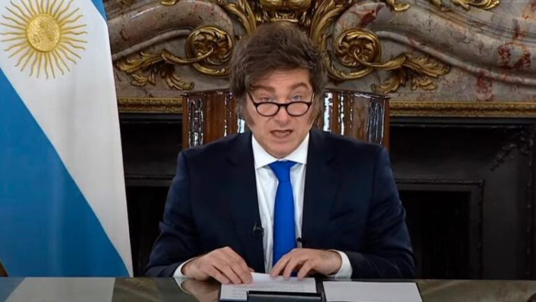 Presidente Javier Milei durante cadena nacional