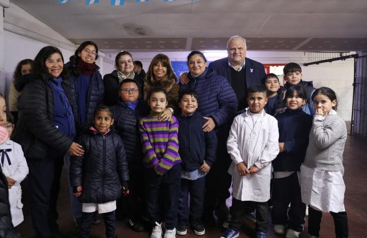 Ministros Montaldo y Masso recorriendo las instalaciones de la Escuela Periodismo Argentino
