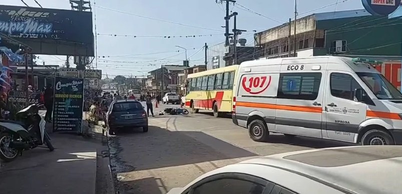 Vista de la avenida Juan Domingo Perón en El Colmenar, Tucumán