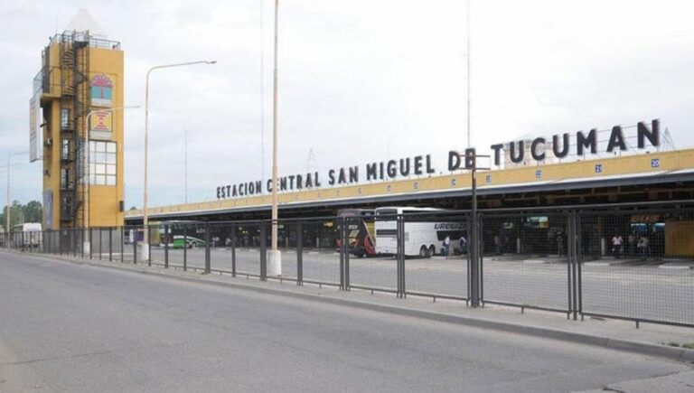 Edificio de la Terminal de Ómnibus de Tucumán