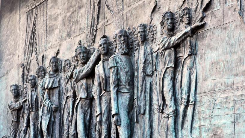 Mural de Lola Mora sobre la Declaración de la Independencia en Tucumán