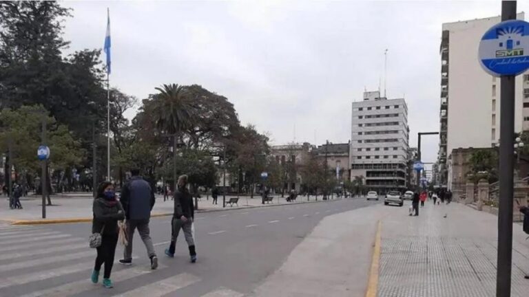 Cielo parcialmente nublado en Tucumán