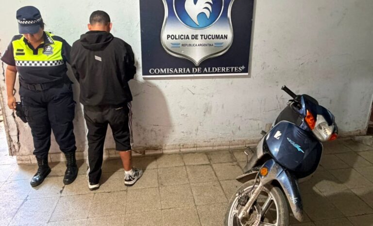 Policía en la vía pública de Alderetes