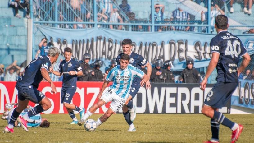 Estadio Monumental José Fierro durante un partido de Atlético Tucumán