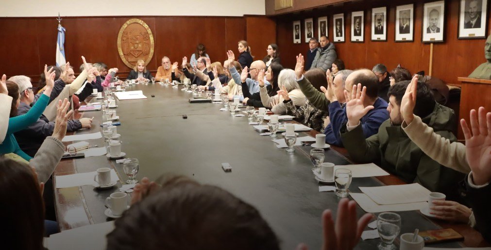 Sesión del Consejo Superior de la Universidad Nacional de Tucumán