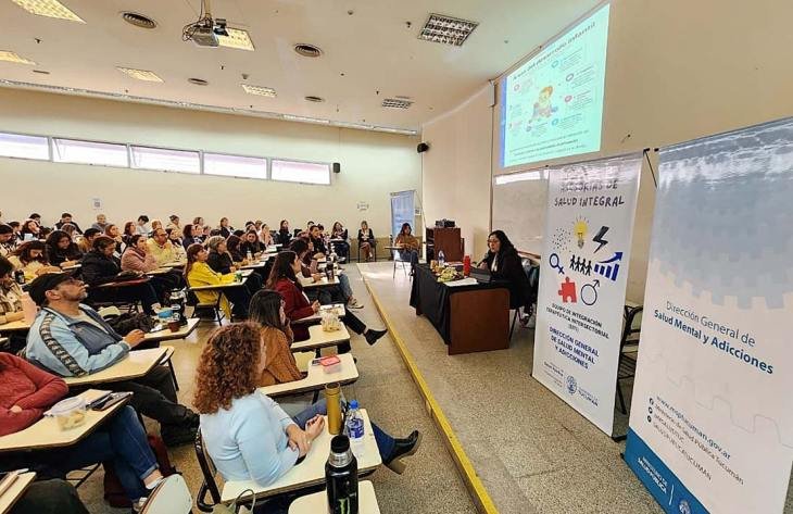 Jornada de la Diplomatura en Niñez y Adolescencia en la Facultad de Psicología de la UNT