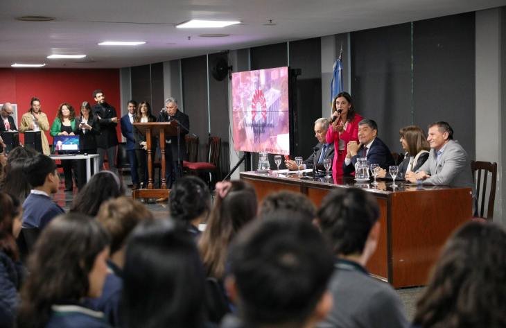 Firma de convenio entre Educación y Legislatura de Tucumán
