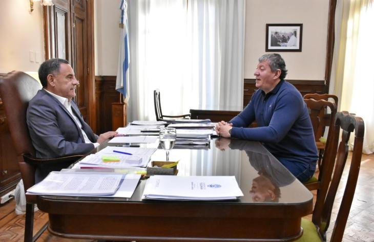 Reunión entre Regino Amado y Germán Ferrari sobre controles laborales en el arándano
