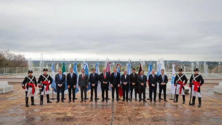 Reunión del Gobierno nacional con representantes del Norte Grande