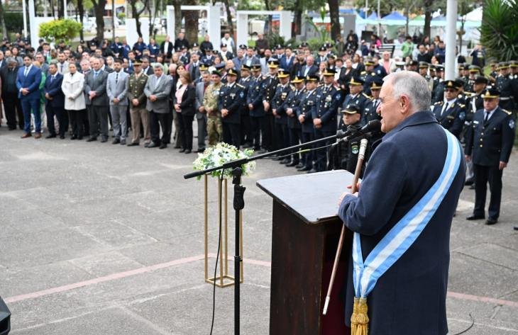 Acto central por el aniversario del nacimiento de Juan Bautista Alberdi en la ciudad homónima