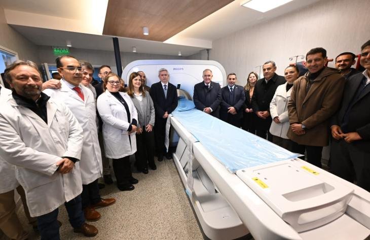 Tomógrafo computado Philips en el Hospital Centro de Salud