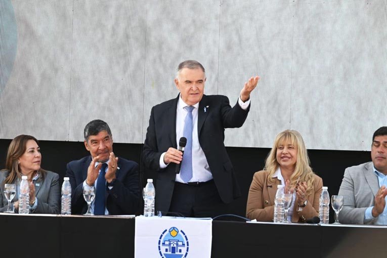 Osvaldo Jaldo en conferencia de prensa sobre la renuncia de Ascárate