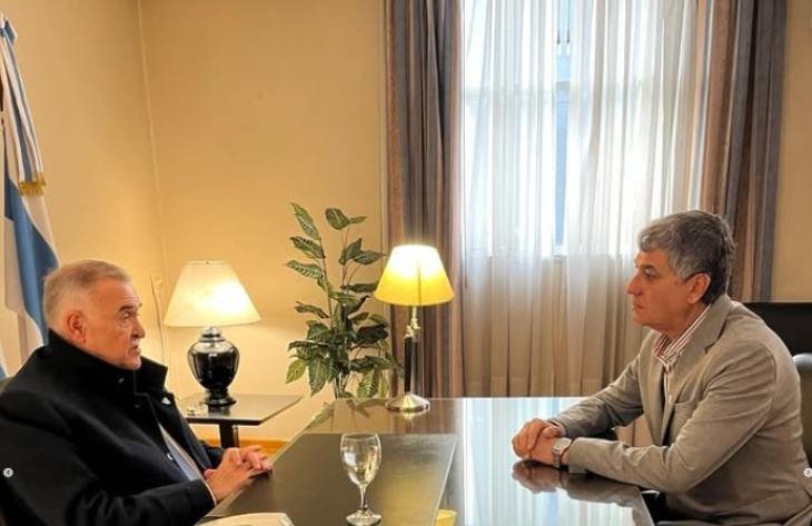 Reunión entre Osvaldo Jaldo y Enrique Salvatierra en la Casa de Tucumán