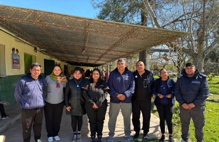 Jornada de ayuda humanitaria en Niogasta con personal del Ministerio de Salud y Cruz Roja