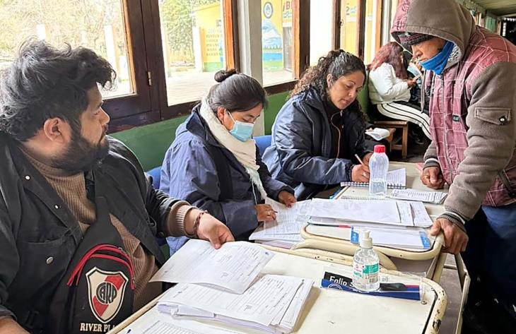 Operativo de salud en la Escuela Alfredo Palacios de Colalao del Valle