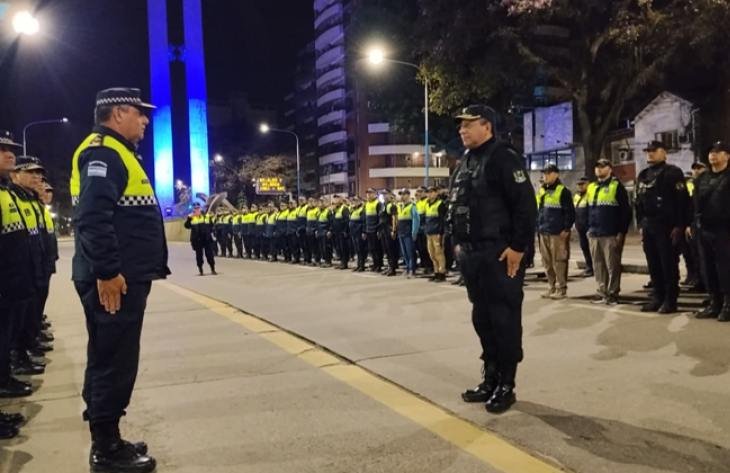 Operativo policial de la Unidad Regional Capital en San Miguel de Tucumán