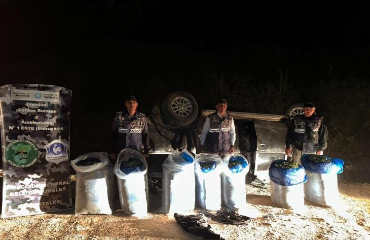 Camioneta secuestrada con 140 kilos de hojas de coca en Villa Padre Monti