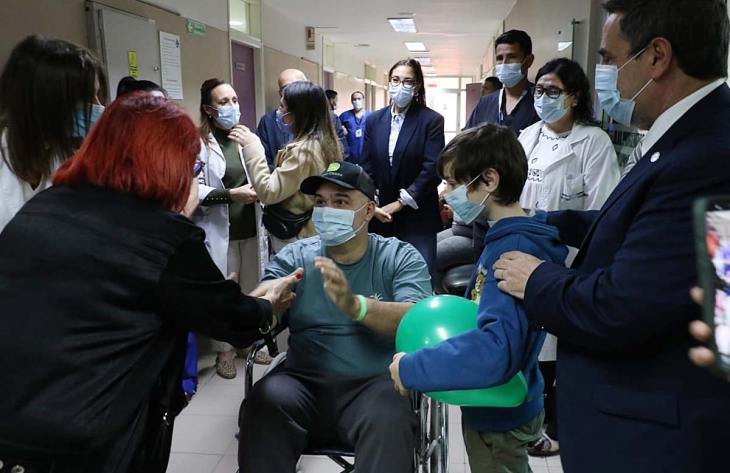 Acto de alta del paciente número 46 de la Unidad de Trasplante del Hospital Néstor Kirchner