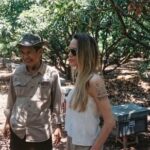 Angelina Jolie en una visita al bosque de Samlaut en Camboya