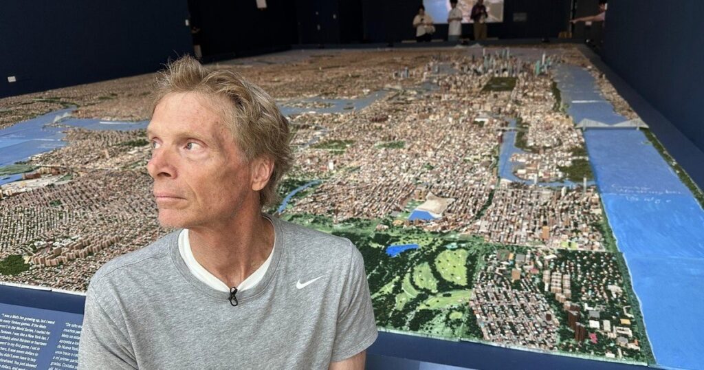 Maqueta a escala de la ciudad de Nueva York construida por Joe Macken con más de 800.000 estructuras