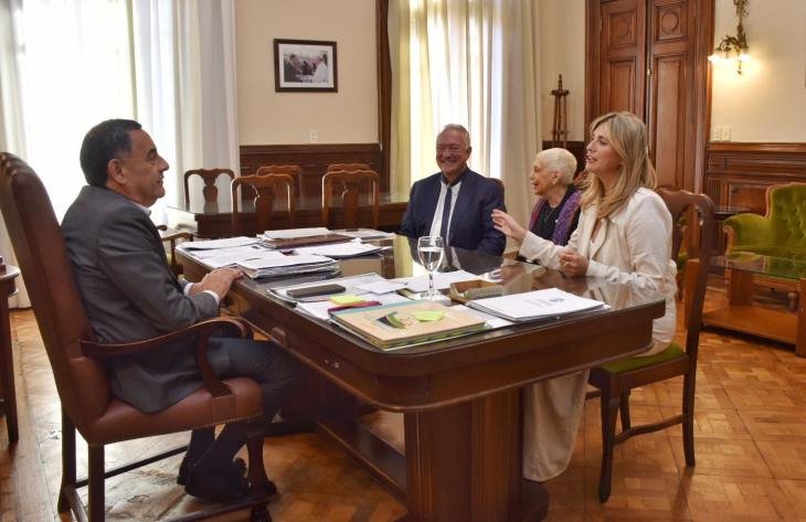 Reunión entre el ministro Regino Amado y el empresario Harvey Risien en Tucumán