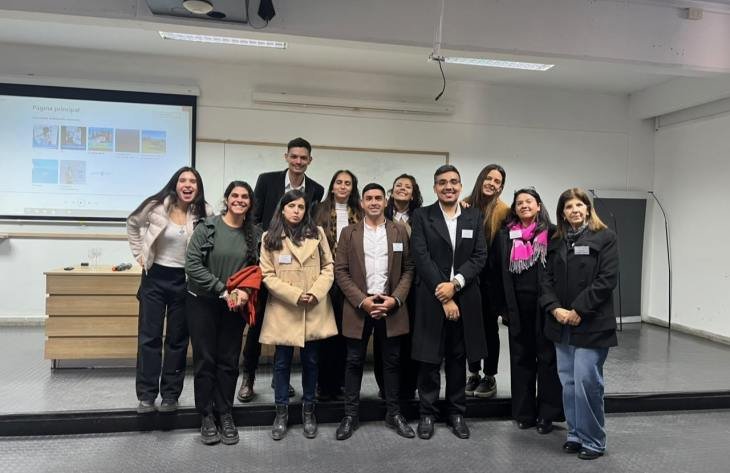 Supervisores de zona durante el encuentro sobre comedores escolares en el CIIDEPT