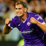 Franco Mastantuono y Mateo Pellegrino en el partido de la Fiorentina contra Pisa por la Copa Italia