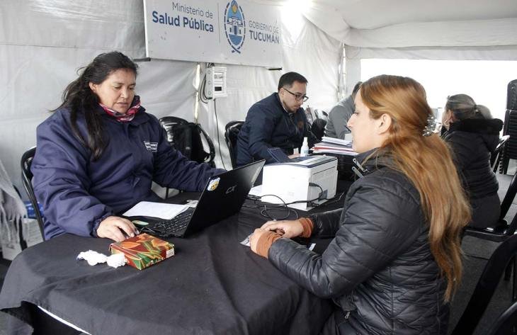 Hospital Móvil instalado en barrio ATSA, Tucumán