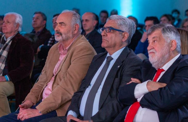 Encuentro de la Unión Industrial de Tucumán en el Hotel Catalinas