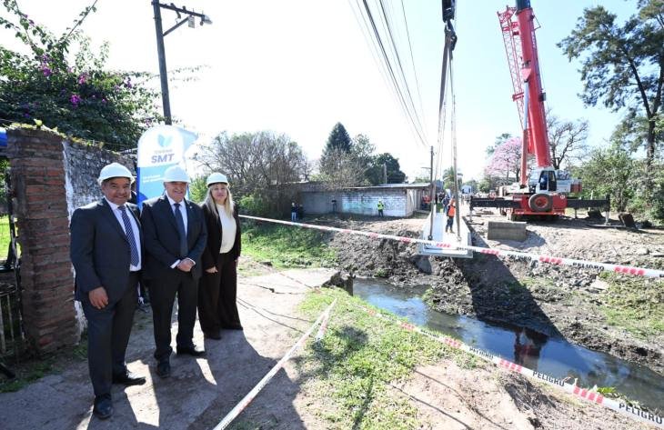 Puentes peatonales sobre el Canal Termoeléctrica en San Miguel de Tucumán