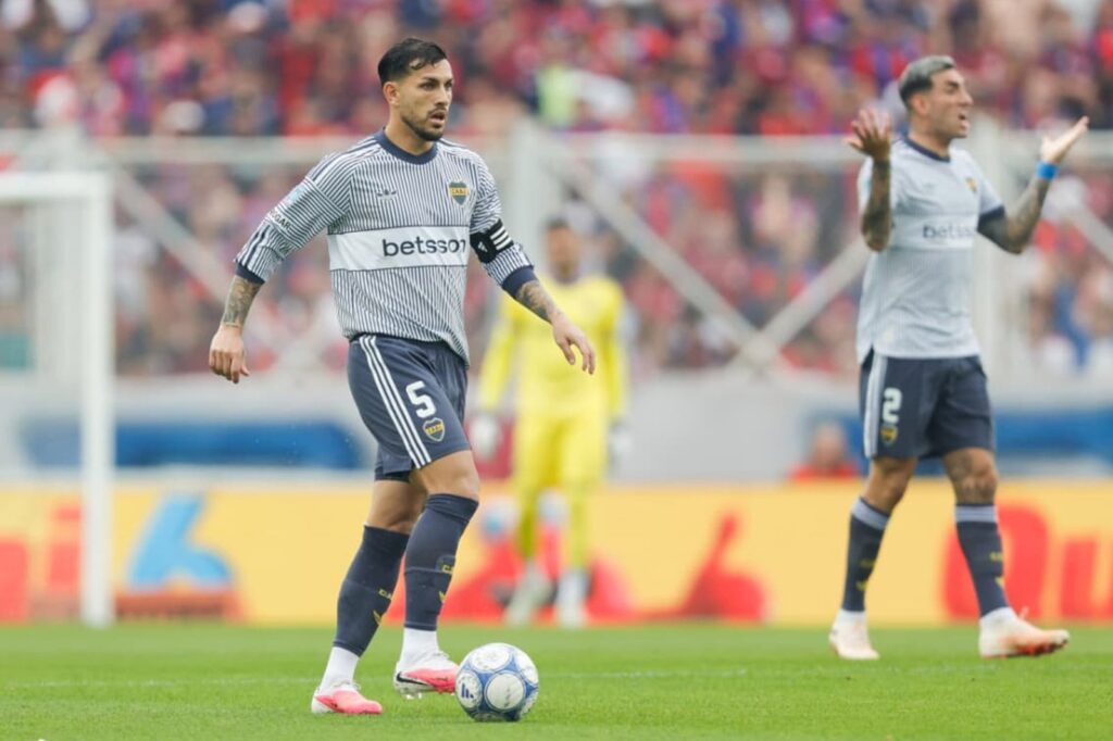 Leandro Paredes durante el partido entre Boca y San Lorenzo por el Torneo Clausura 2026