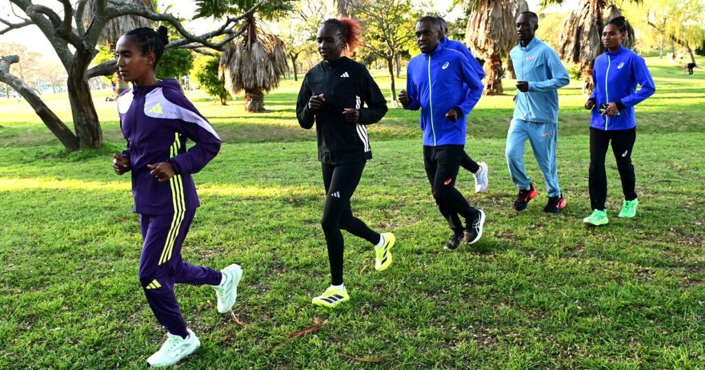 Corredores durante el Maratón Internacional de la Ciudad de Buenos Aires