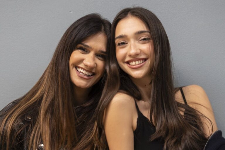 Momi Giardina y Juli Castro en el estreno de La llamada