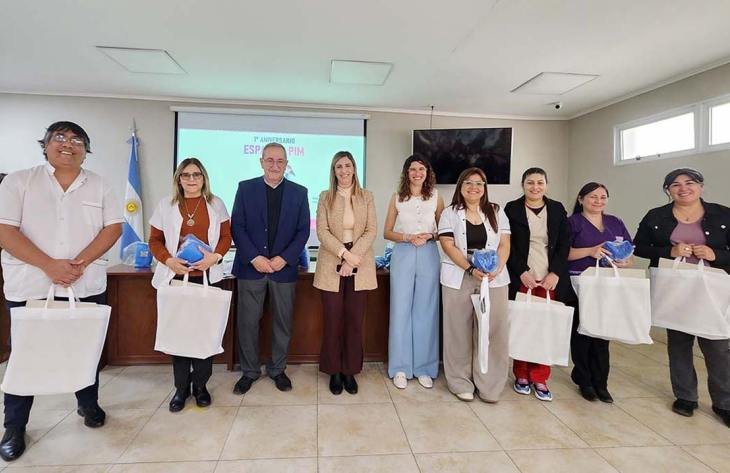 Autoridades de salud durante el encuentro por el primer aniversario de los espacios PIM en Tucumán