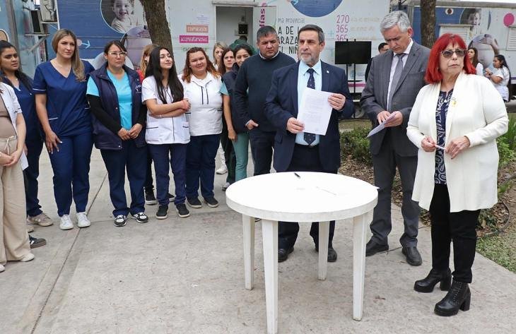 Equipo del Hospital Móvil en operativo sanitario