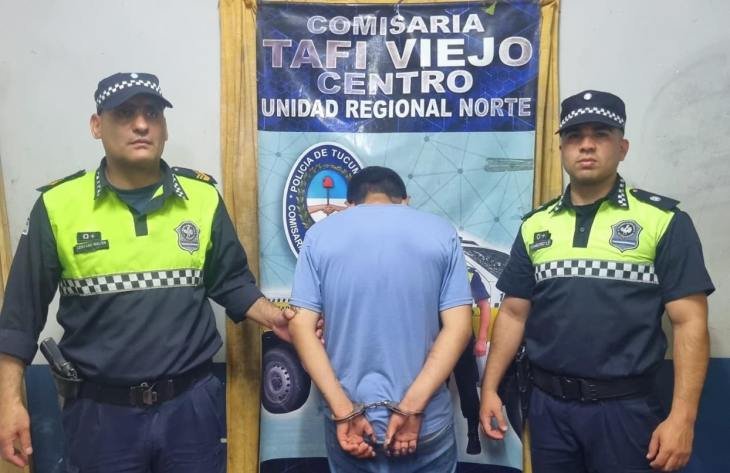 Móvil policial en Tafí Viejo